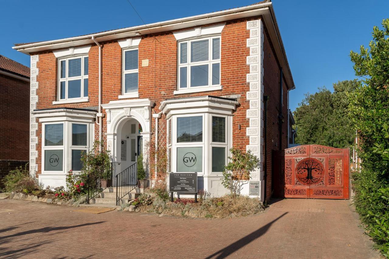 The Madison - Premium Self Check-In Studios & Apartments Southampton Buitenkant foto
