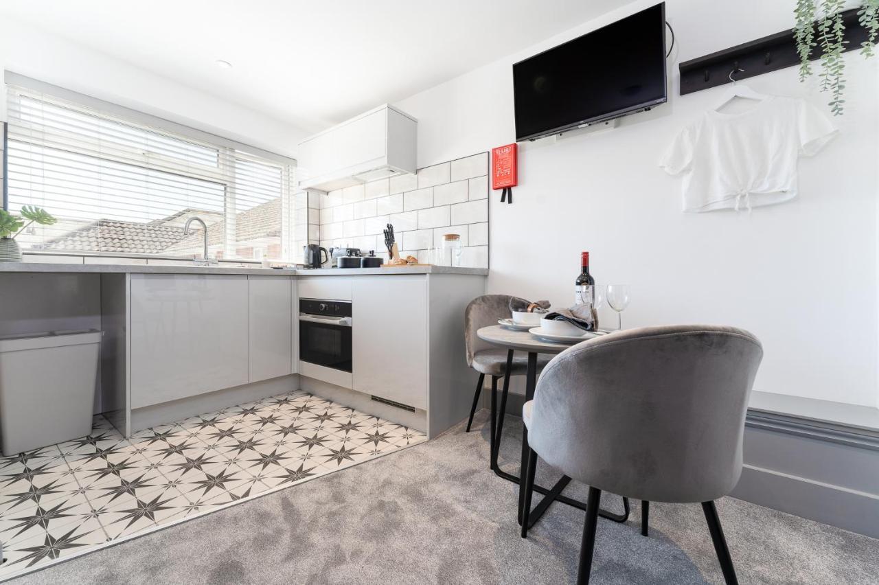The Madison - Premium Self Check-In Studios & Apartments Southampton Buitenkant foto